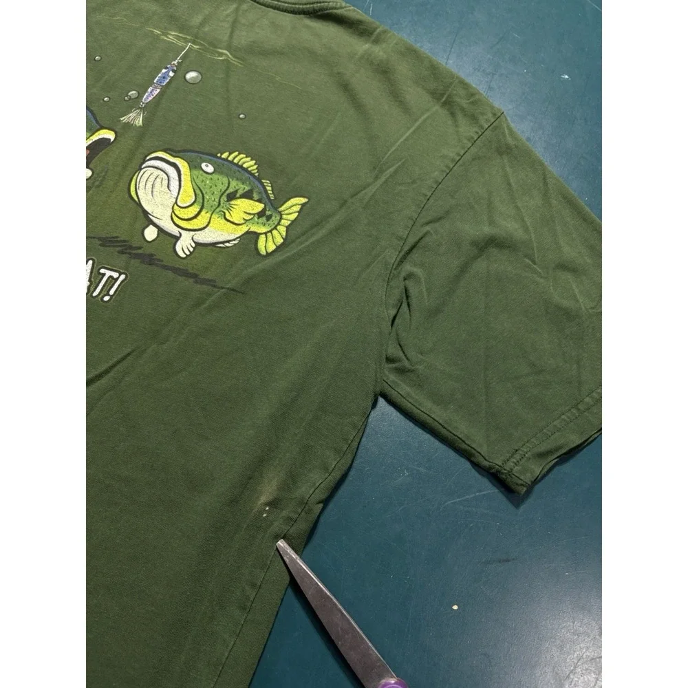 Bass Pro Shops T Shirt Men's Medium Green Fishing Graphic Humor I'd Hit That Tee